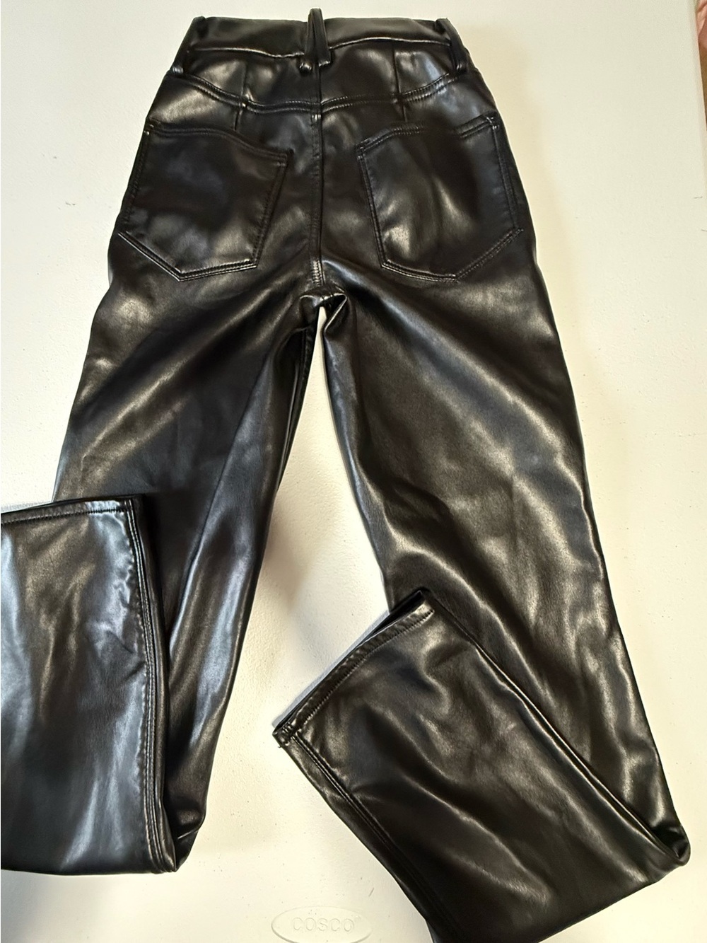 Good American Better Than Leather Good Legs Pants Black Size 00/24 Faux Leather - Picture 9 of 13